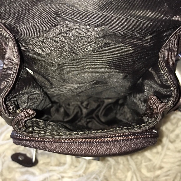 Canyon Outback Brown Leather Crossbody Purse - Like New - Picture 5 of 8